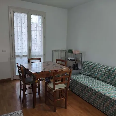 Apartment Silvia House *